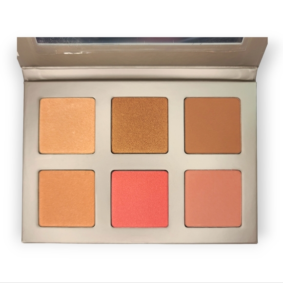 Iconic London Blaze Chaser Face Palette - Picture 5 of 7